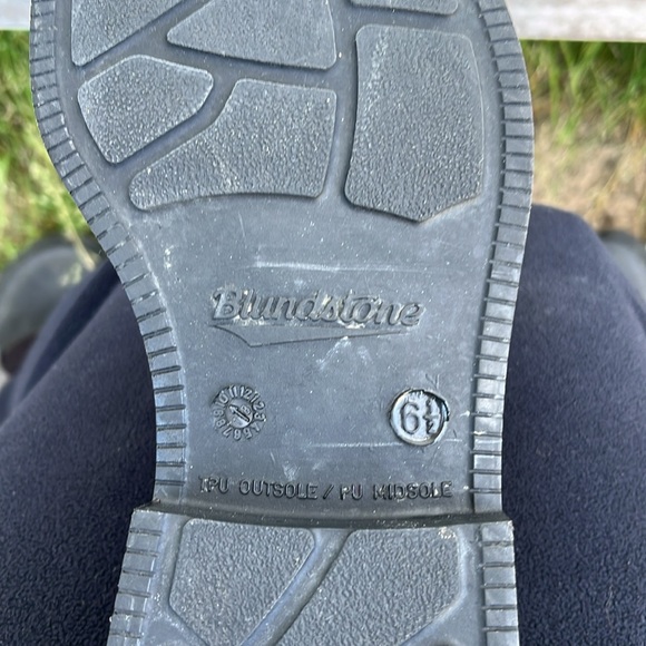 Blundstone 1309 Unisex Chelsea Boot - size M 7.5 or W 9.5 - Picture 8 of 12